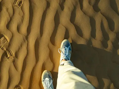 تموّجات في رمال صحراء عُمان